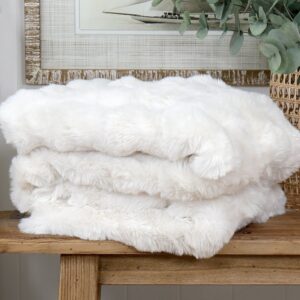 Faux Fur Throw Blanket 130x150cm (White)