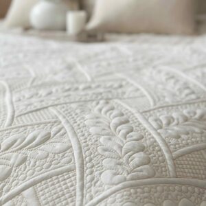 Quilted Bedspread 220x240cm (Cream)